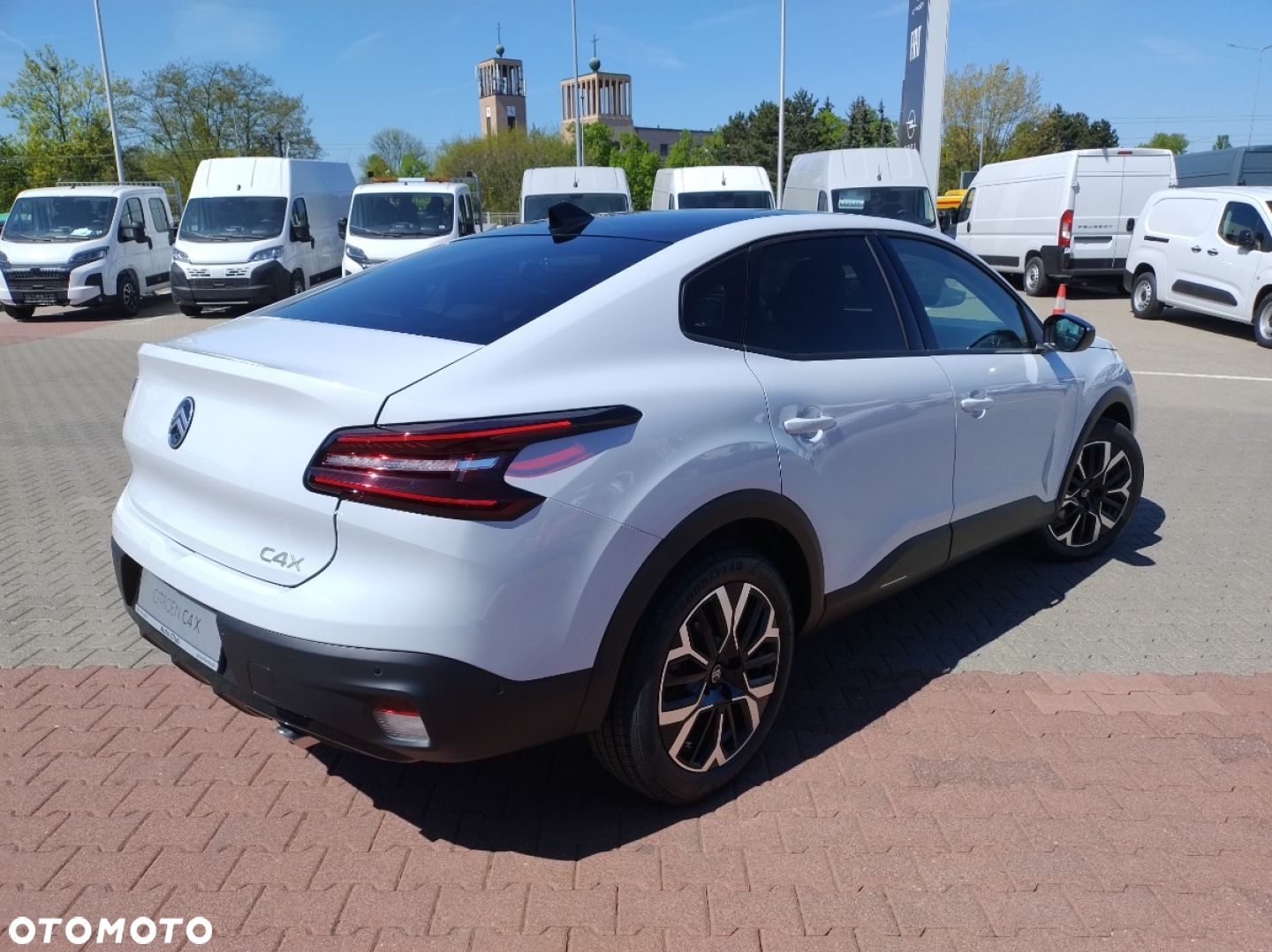 Citroën C4X - 4