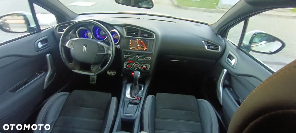 DS Automobiles DS 4 - 15