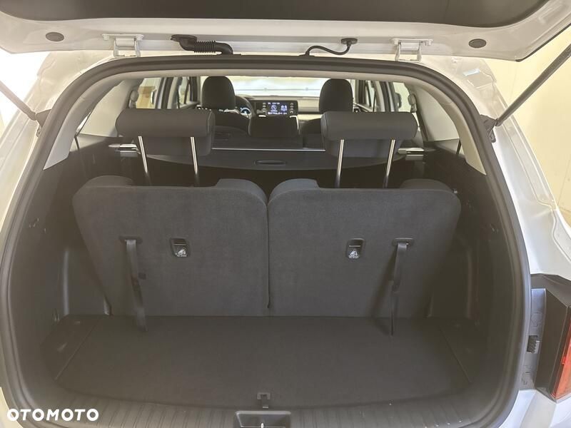 Kia Sorento 1.6 T-GDI HEV M - 24