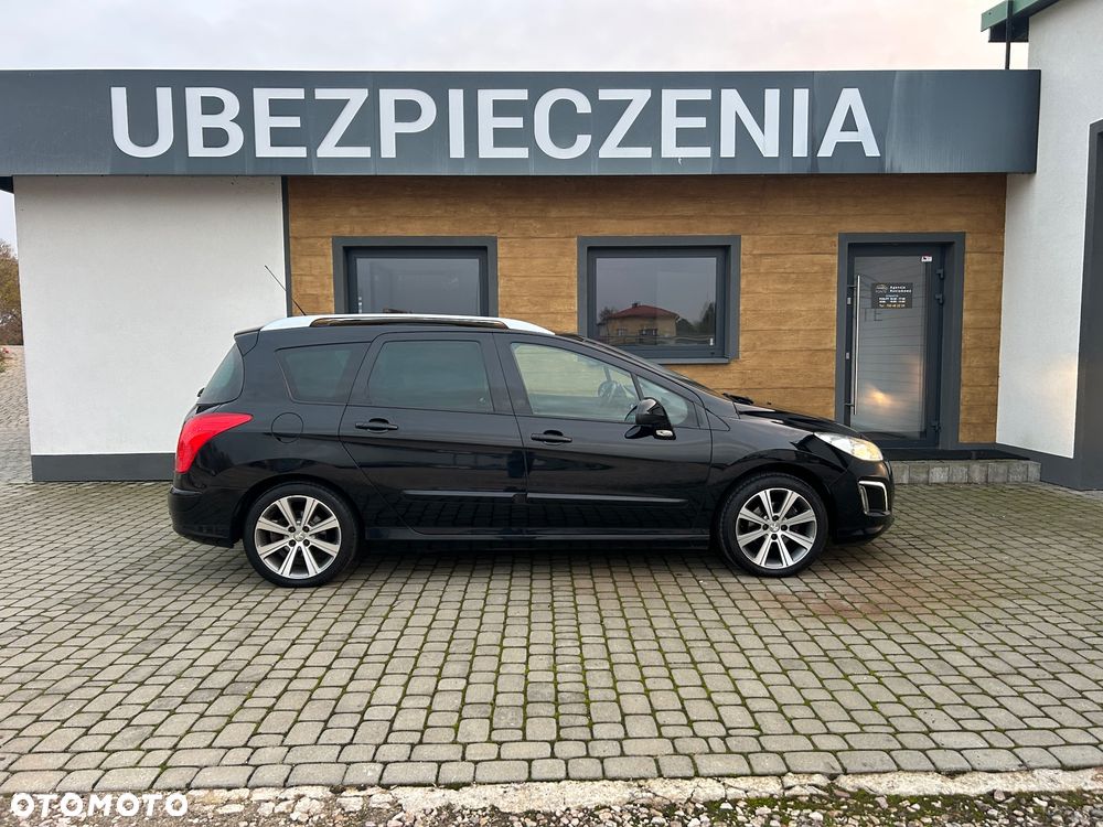 Peugeot 308 2011 photo 2