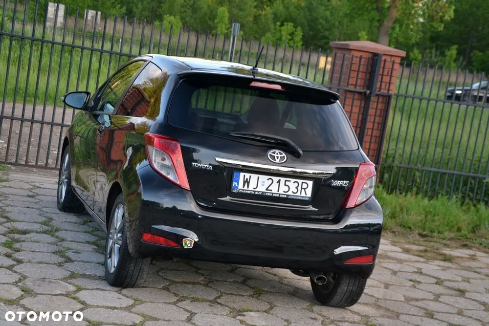 Toyota Yaris 1.33 VVT-i Executive - 4