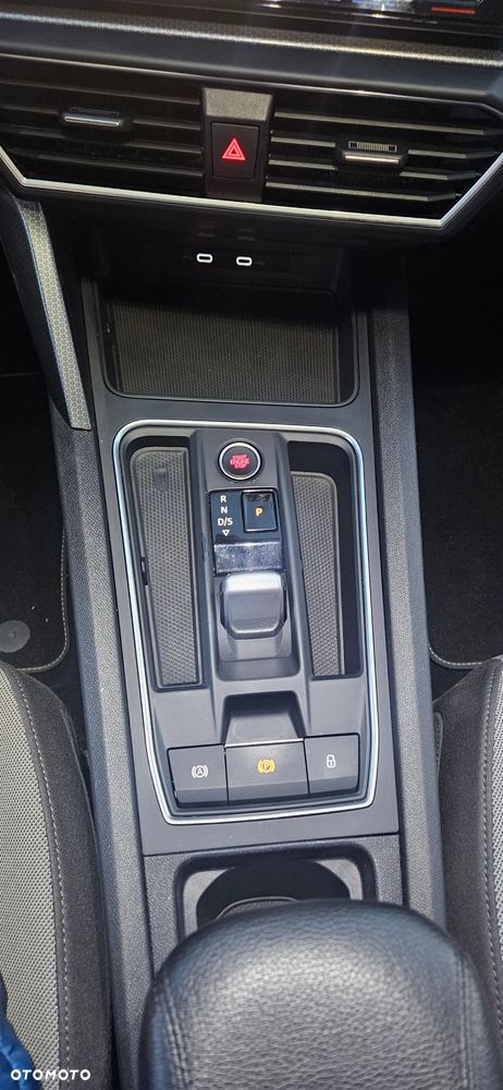 Seat Leon 2.0 TDI DPF Start&Stop DSG XCELLENCE - 24