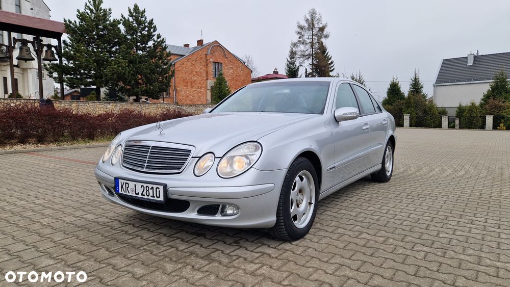 Mercedes-Benz Klasa E 200 Kompressor Automatik Classic - 2
