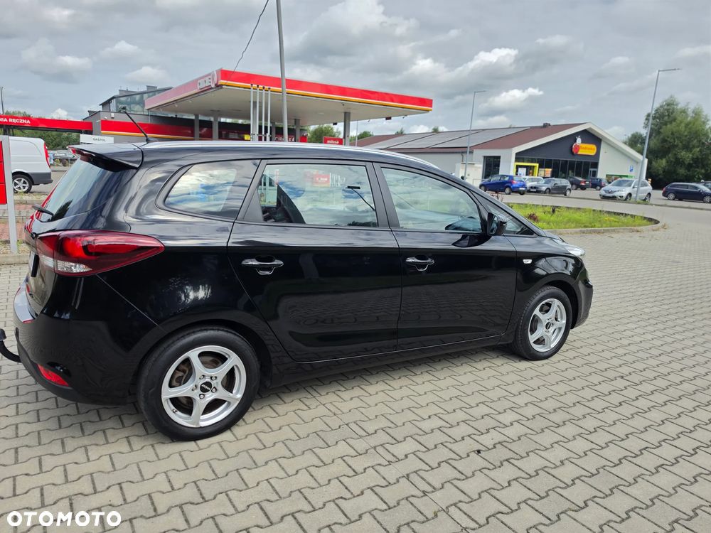 Kia Carens 1.6 GDI Dream Team Edition - 7