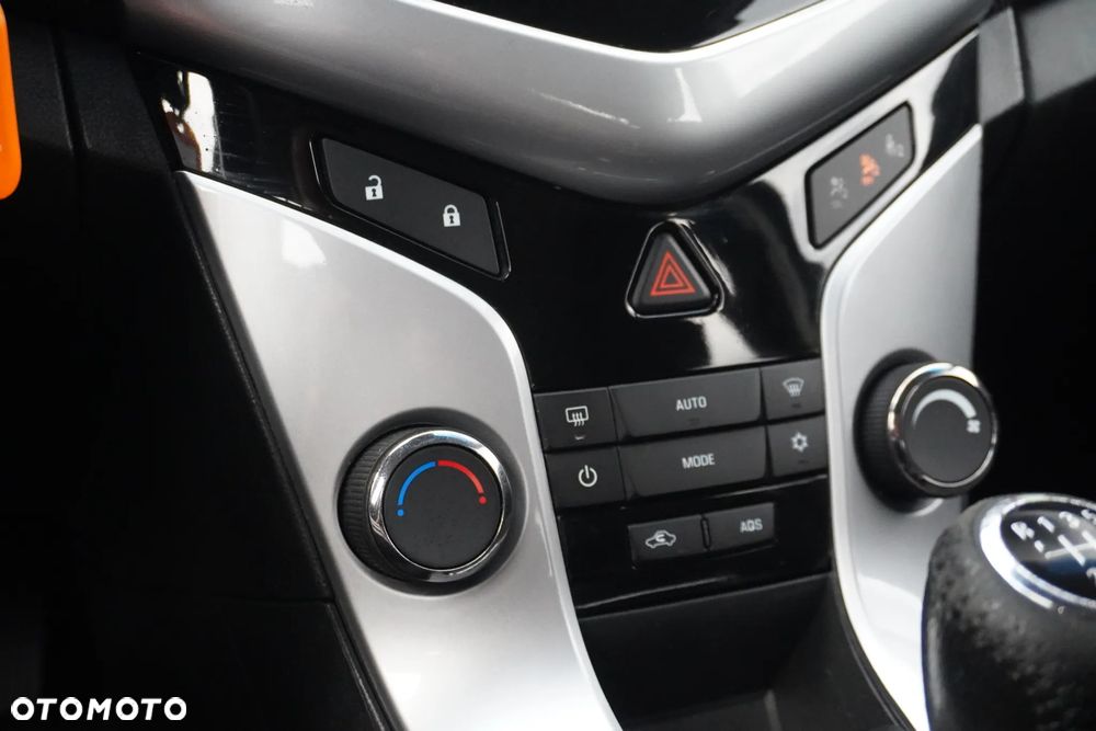 Chevrolet Cruze 1.7 D LT+ Premium - 30