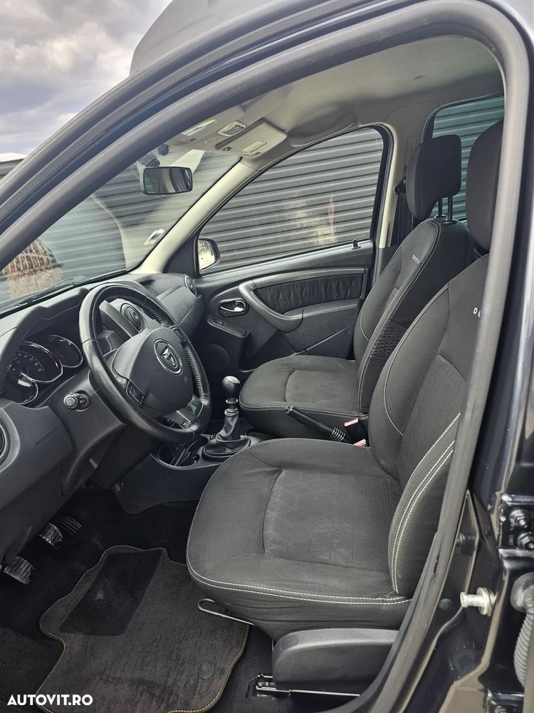 Dacia Duster 1.5 dCi 4x2 Prestige - 14