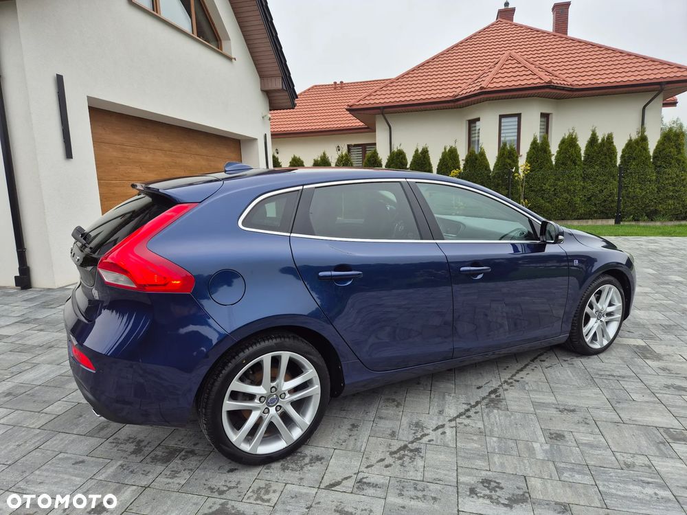 Volvo V40 D4 Ocean Race - 18