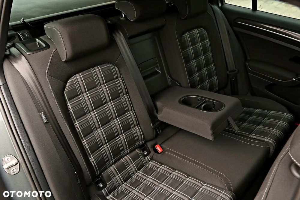 Volkswagen Golf GTD 2.0 TDI SCR DSG - 30