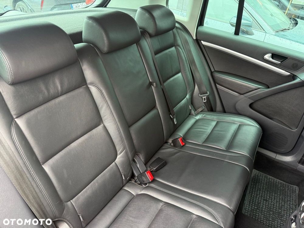 Volkswagen Tiguan - 16