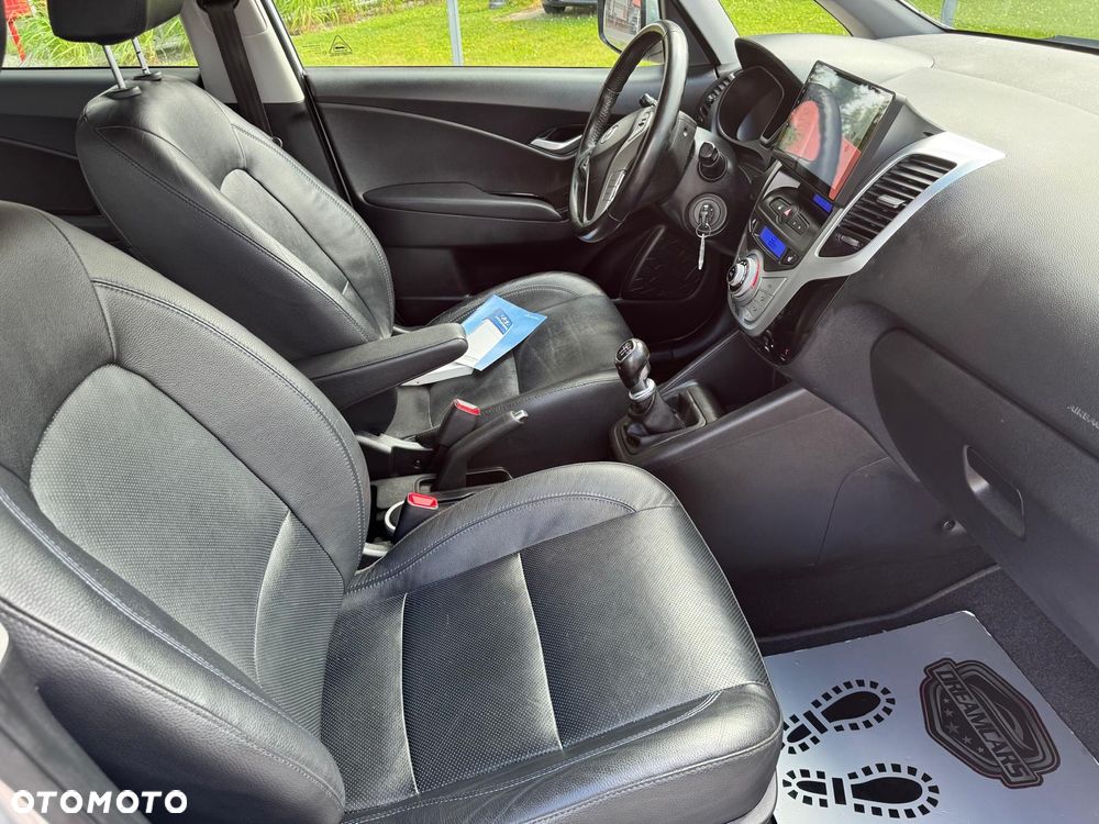 Hyundai ix20 - 32