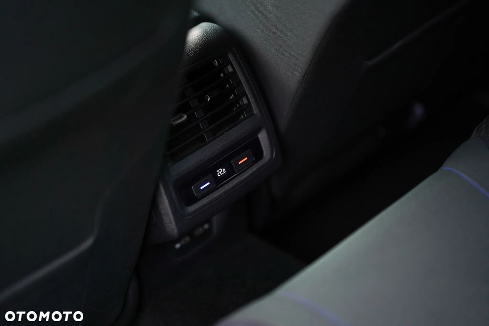 Volkswagen Golf 1.0 TSI OPF United - 23