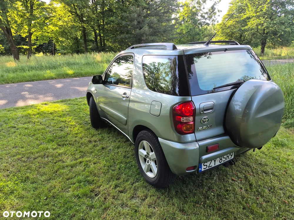 Toyota RAV4 2.0 VVT-i Luna - 1