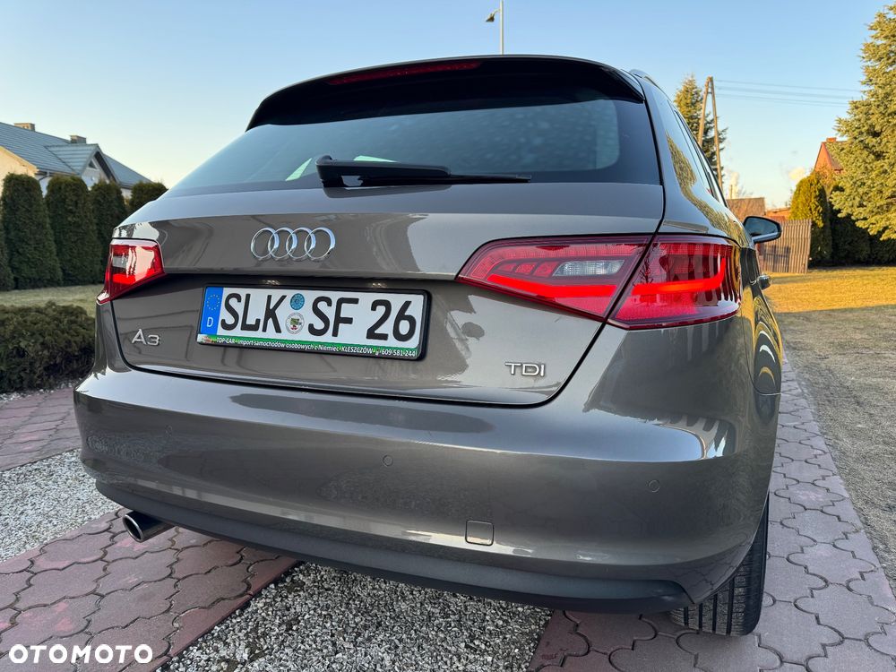 Audi A3 Sportback 1.6 TDI S tronic design - 11