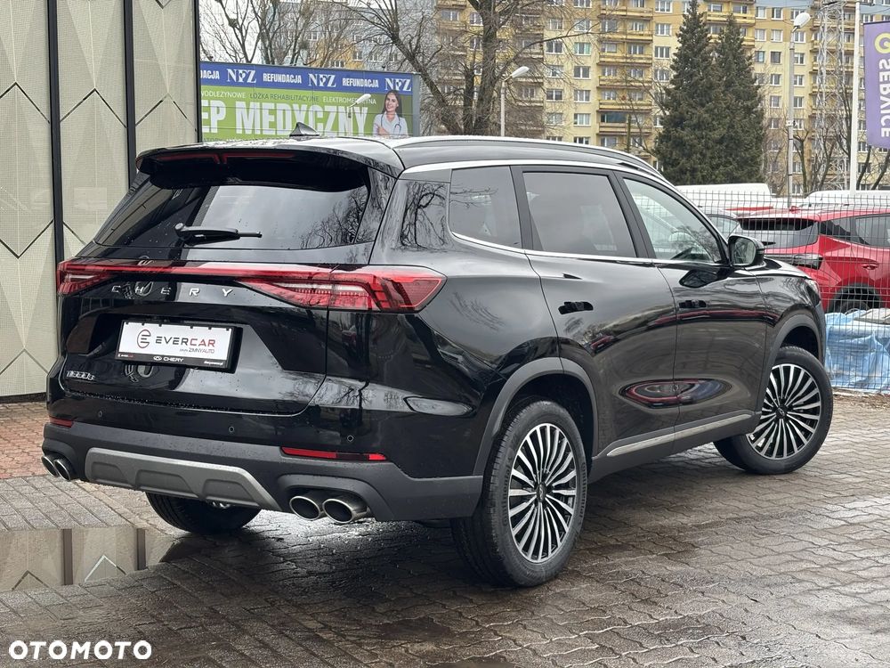 Chery Tiggo 8 1.6 T-GDI Comfort DCT - 8