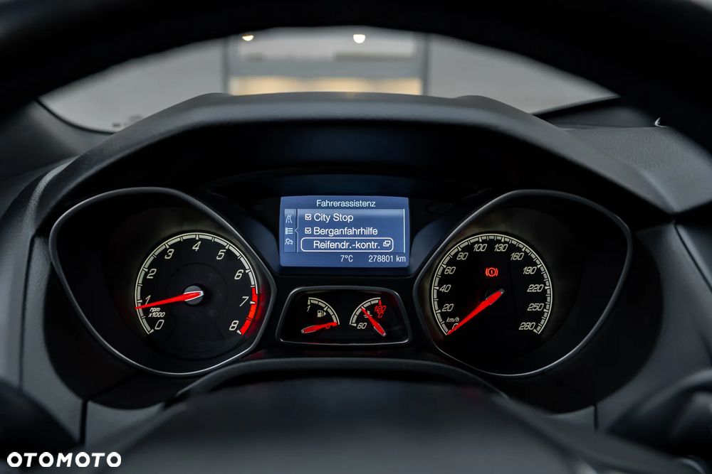 Ford Focus 2.0 EcoBoost ST mit Leder-Sport-Paket - 24