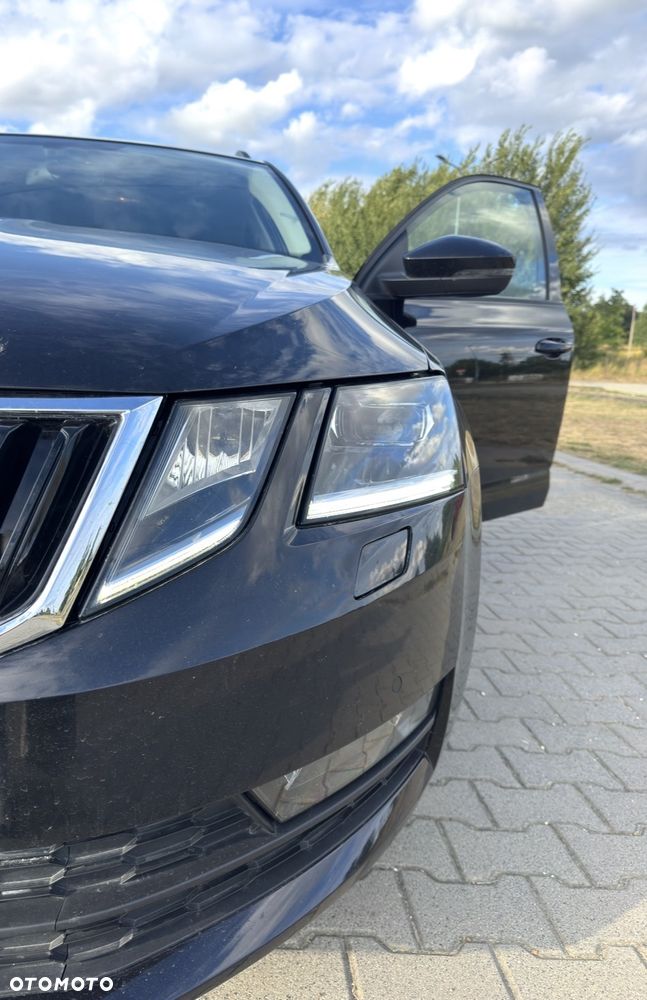Skoda Octavia 2.0 TDI Ambition DSG - 5