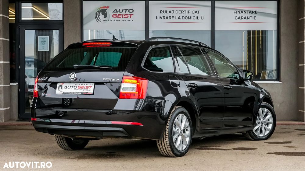 Skoda Octavia 1.6 TDI DSG Ambition - 6