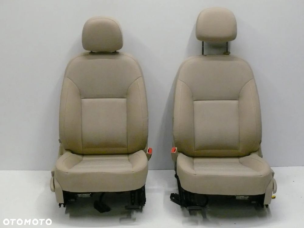 FOTELE OPEL INSIGNIA 2 SZTUKI GRZANE KOLOR BEŻ