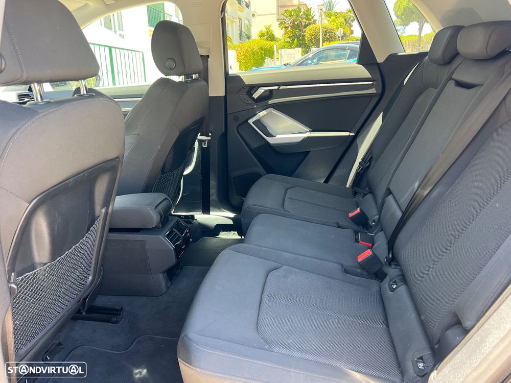 Audi Q3 - 21