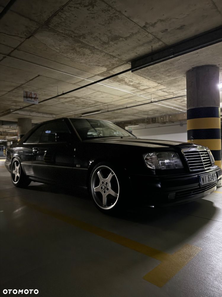 Mercedes-Benz W124 (1984-1993) - 25