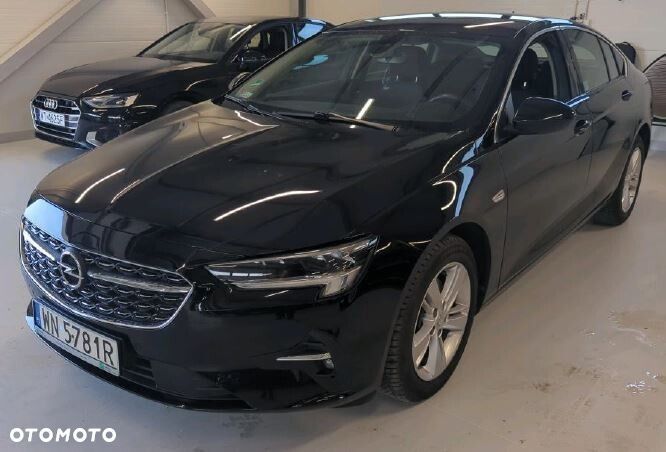 Opel Insignia - 1