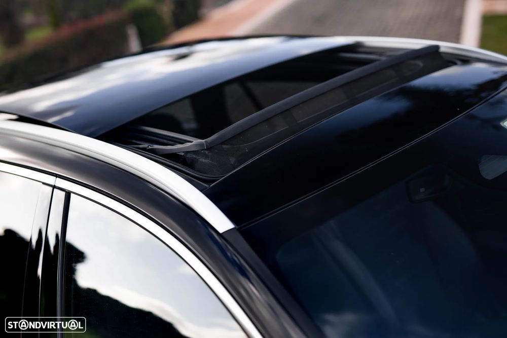 Mercedes-Benz C 300 e AMG Line - 18