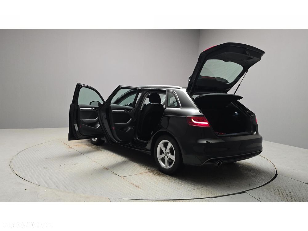 Audi A3 Sportback - 11