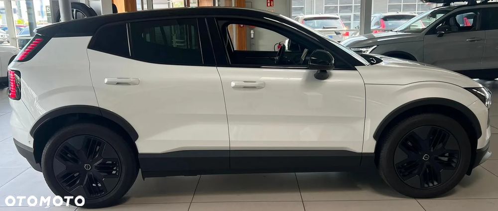 Volvo EX30 69kWh Twin Motor Ultra Black Edition - 14