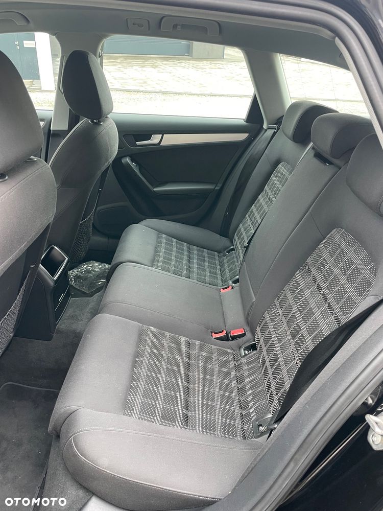 Audi A4 Avant 2.0 TDI DPF S line Sportpaket - 6