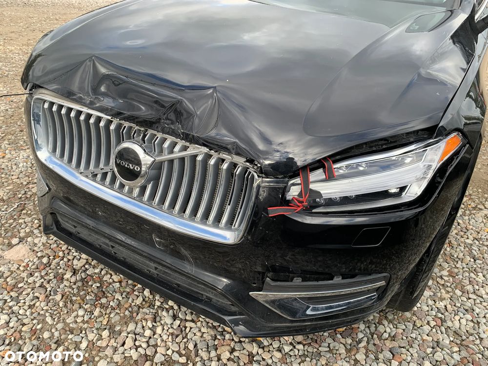 Volvo XC 90 - 9