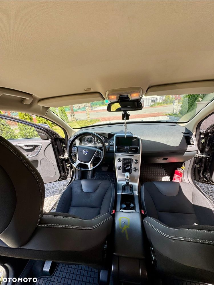 Volvo XC 60 2.4D AWD Summum - 16