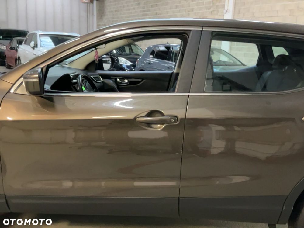 Nissan Qashqai - 10