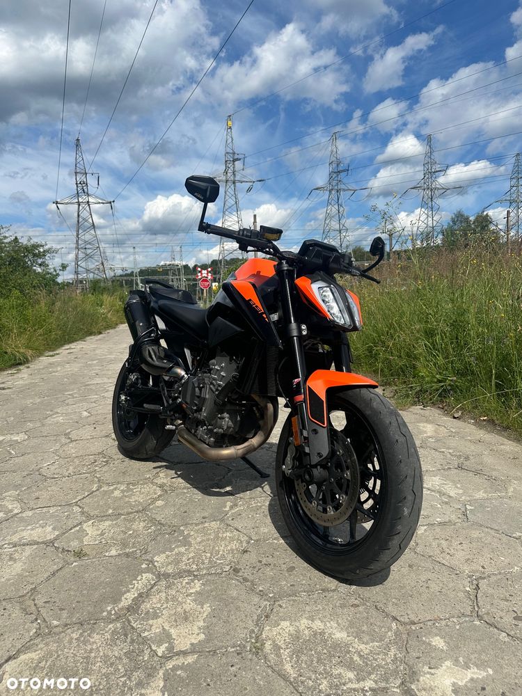 KTM DUKE 890 - 30