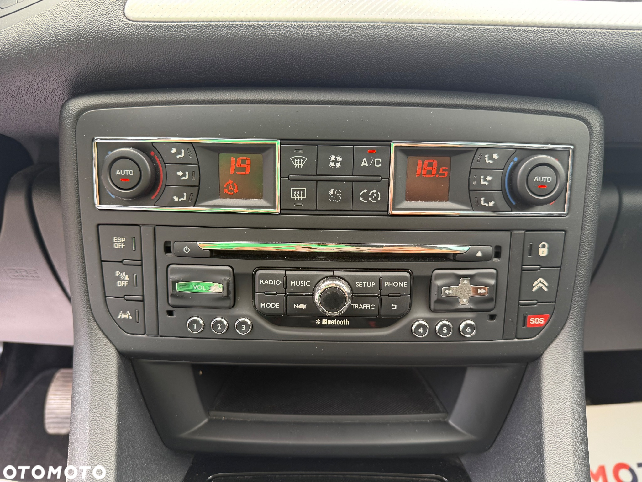 Citroën C5 Tourer HDi 140 FAP Exclusive - 20