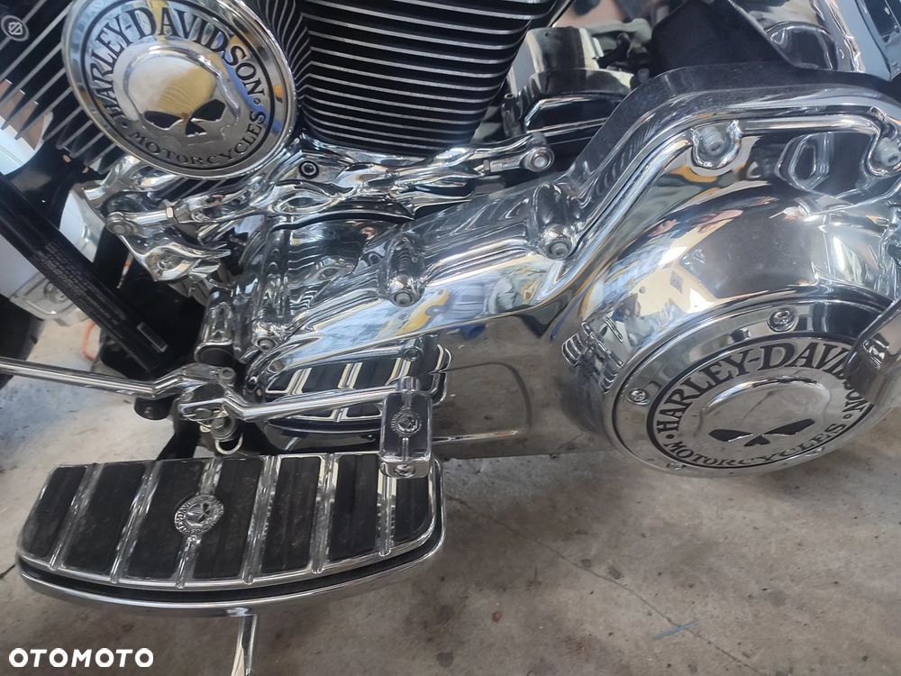 Harley-Davidson Touring Road King - 8