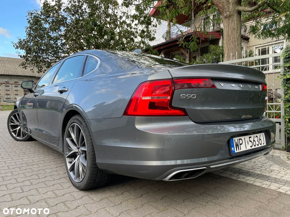 Volvo S90 - 1