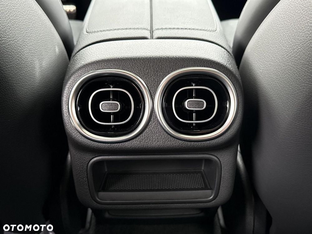 Mercedes-Benz GLC - 18