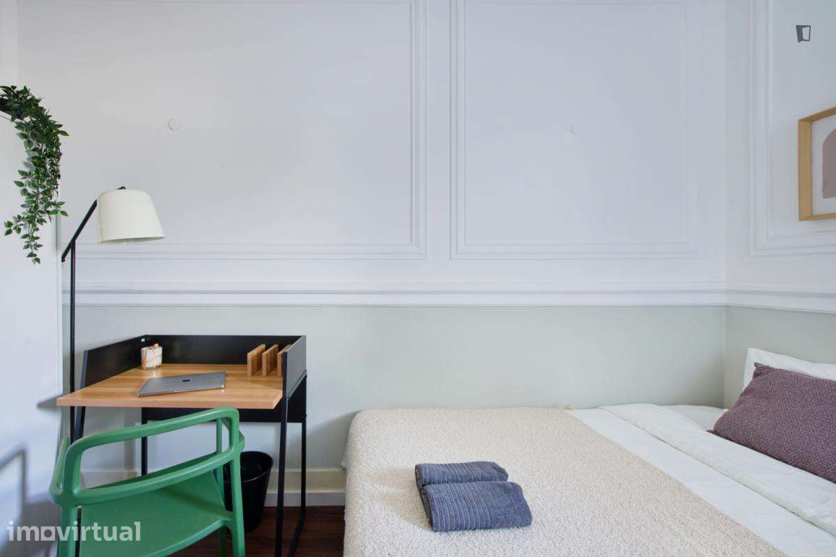 Quarto - localizado em Marquês de Pombal Lisbon - Grande imagem: 4/60