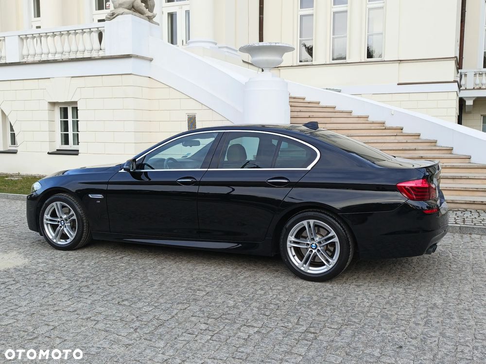 BMW Seria 5 520d xDrive - 12