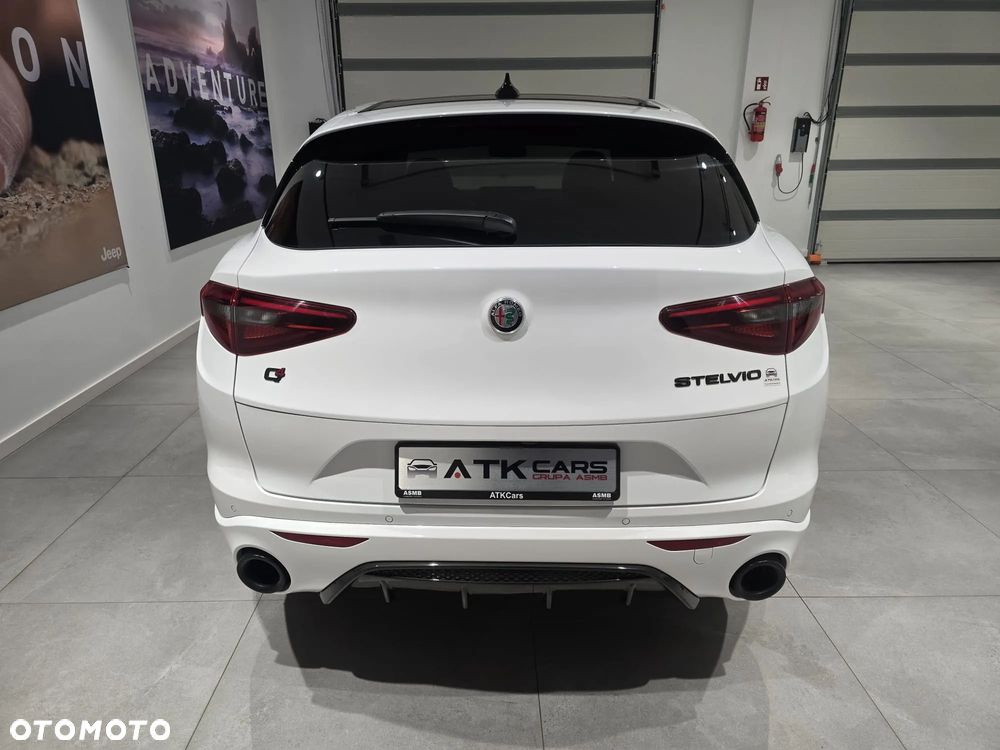 Alfa Romeo Stelvio 2.0 Turbo Estrema Q4 - 5