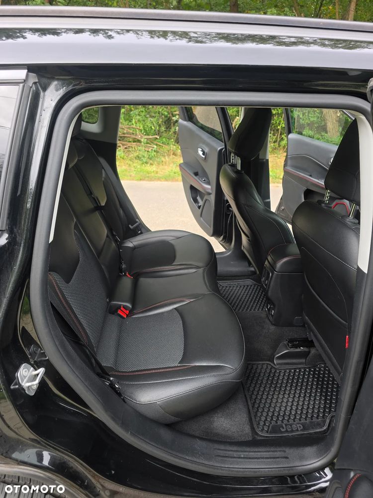 Jeep Compass 2.0 MJD Trailhawk 4WD S&S - 23