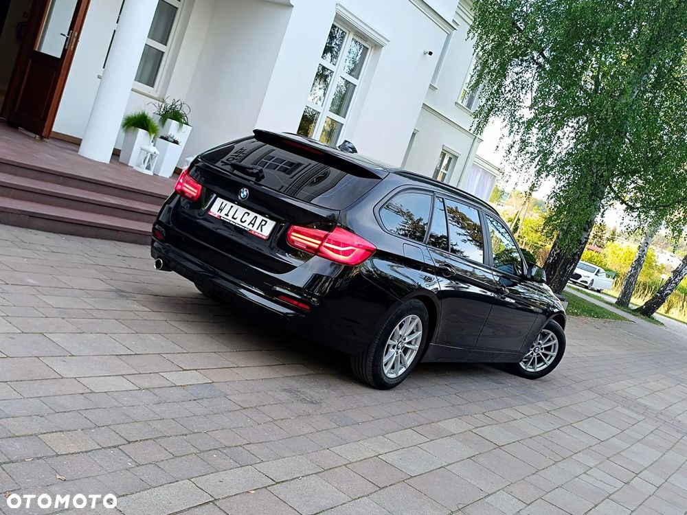 BMW Seria 3 318d DPF Edition Lifestyle - 40