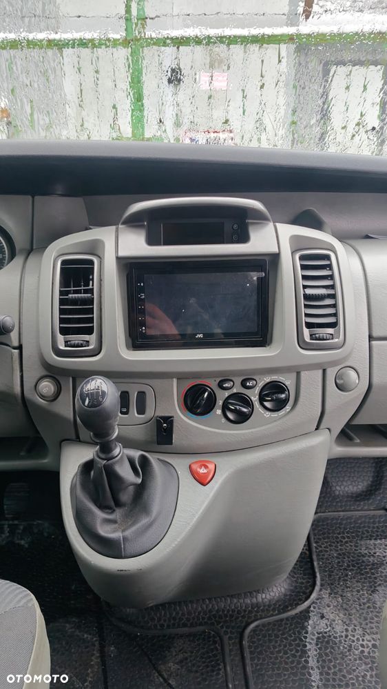 Opel Vivaro L1H1 2.7t - 24