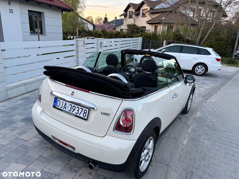 MINI ONE Highgate - 9