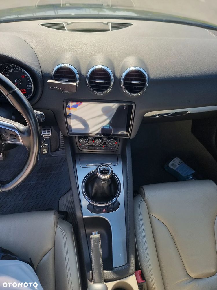 Audi TT Coupé - 16
