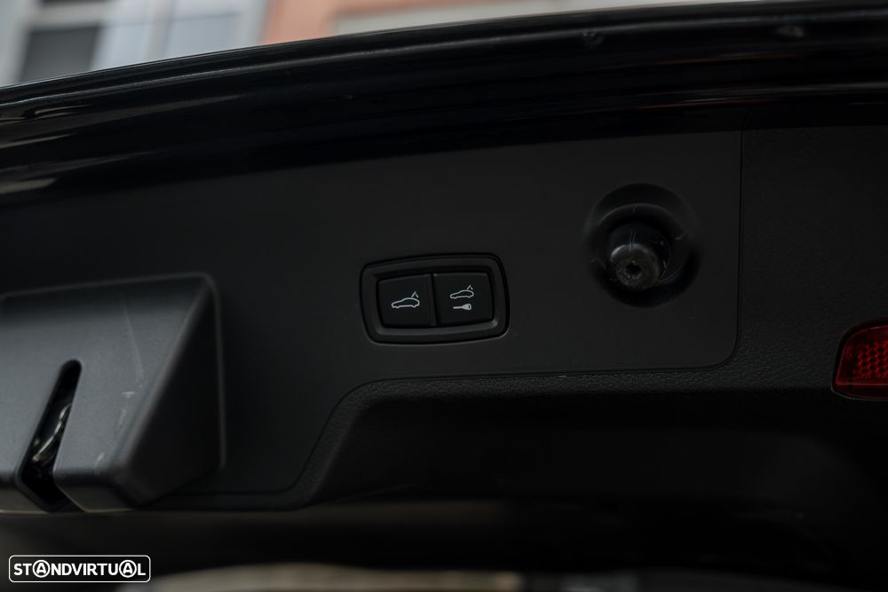 Porsche Panamera Sport Turismo Turbo S E-Hybrid - 39