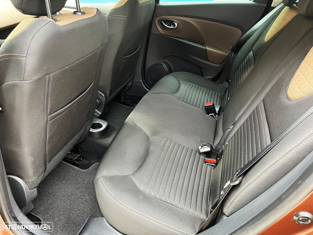 Renault Clio Sport Tourer 0.9 TCe Limited Edition - 16