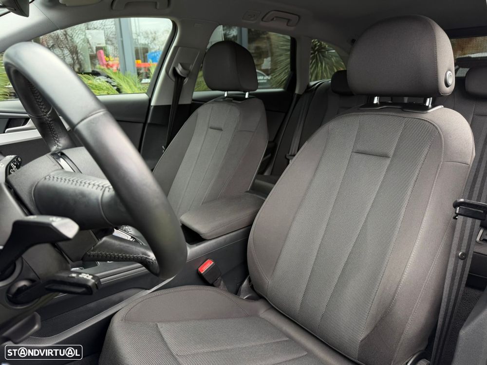 Audi A4 Avant 35 TDI Advanced S tronic - 13