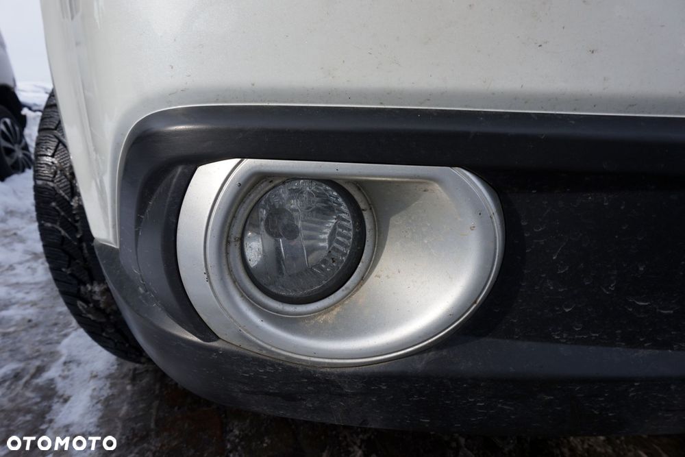 LAMPA PRZECIWMGIELNA PRAWA HALOGEN OUTBACK IV BR 84501AJ020 84912SC280 SUBARU 2009-2014 - 1