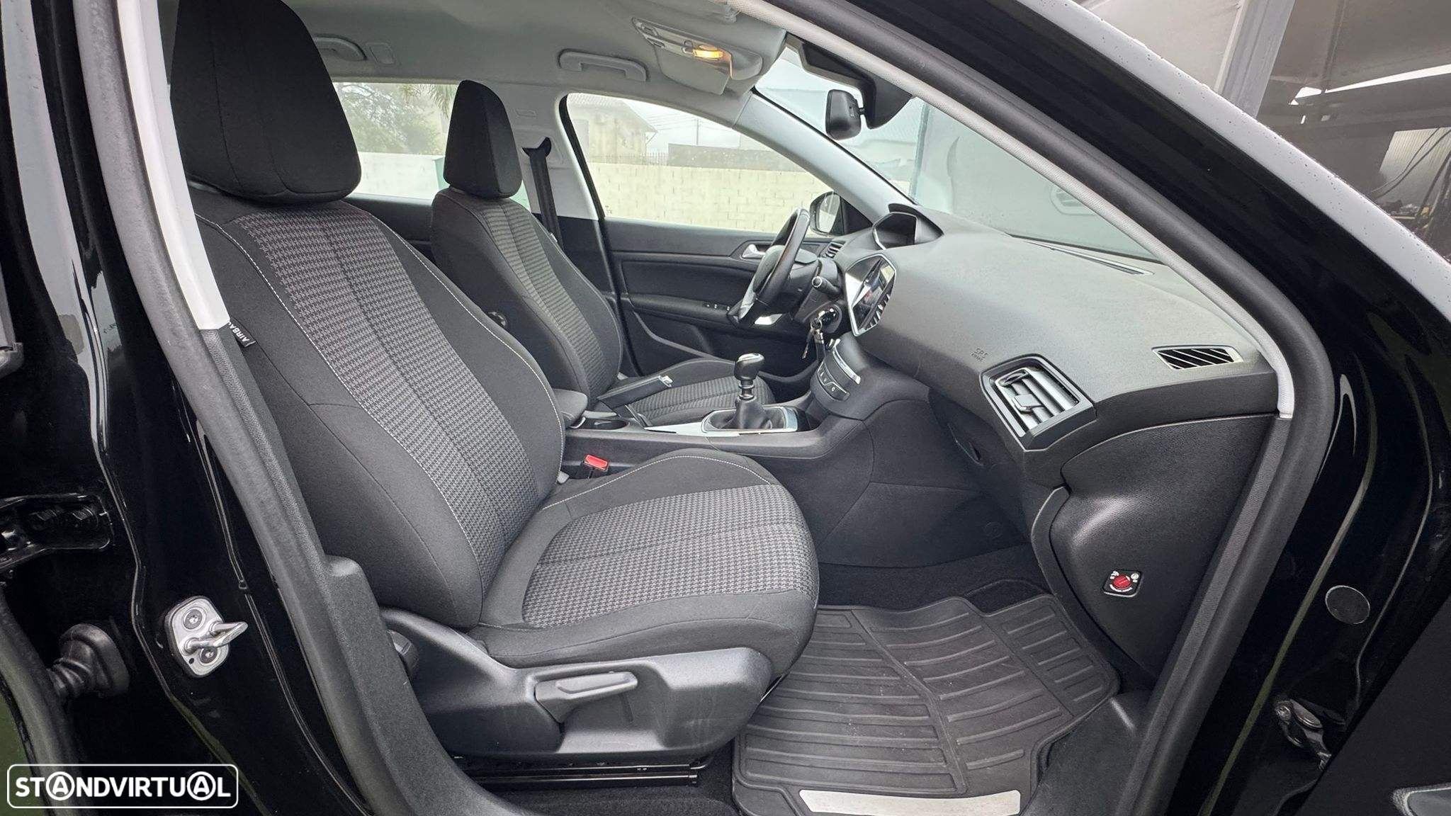 Peugeot 308 SW 1.2 PureTech Style - 16